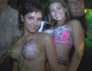080411_SOUTHBEACH_BODYPAINTING