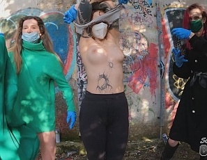 022423_beautiful_models_poppy_cheri_and_josie_fresh_on_vacation_graffiti_tagging_some_art_nude_outdoors
