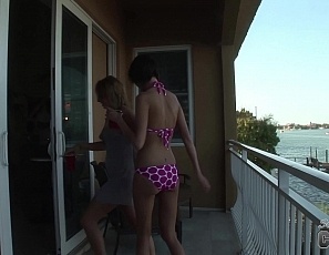 051909_south_beach_masion_full_of_sorority_college_girls_on_vacation