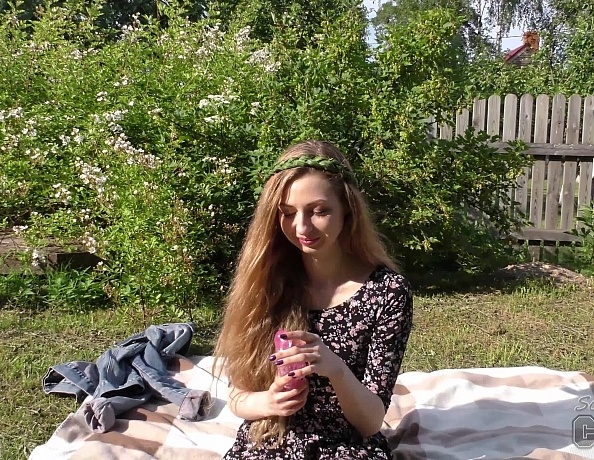 Petite Model Areana Fox Masturbates in a Sunny Garden