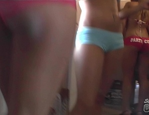 090108_behind_the_scenes_with_wild_party_girls_naked_in_public_at_ozarks_party_cove