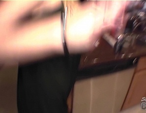 102809_sexy_florida_college_girl_exhibitionist_on_key_west_vacation_hotel_fun